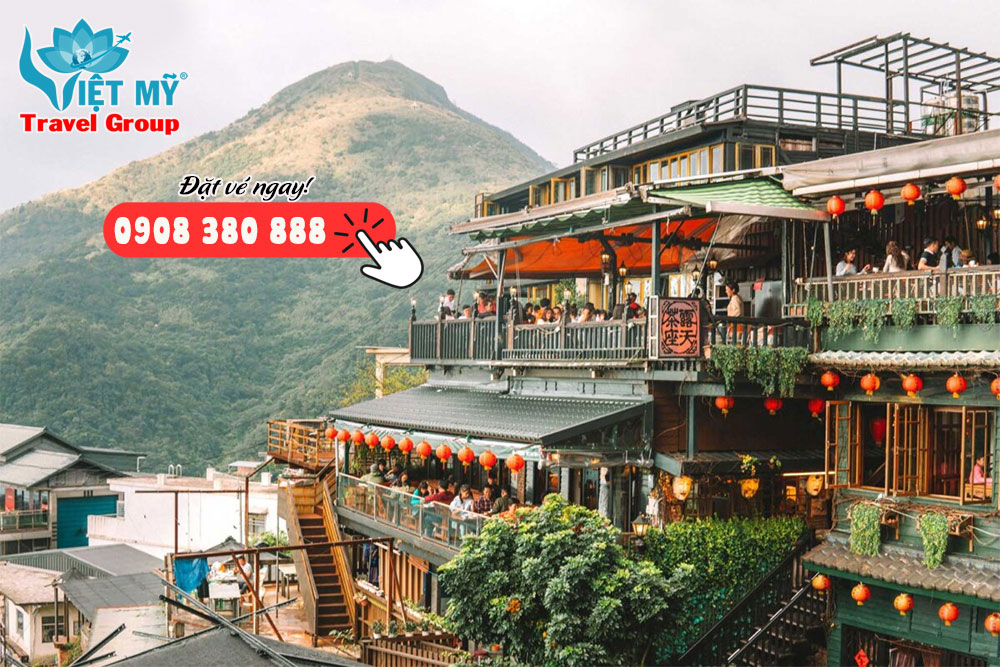 Khám phá hành trình hơn 30 năm của EVA Air cùng hành khách Việt