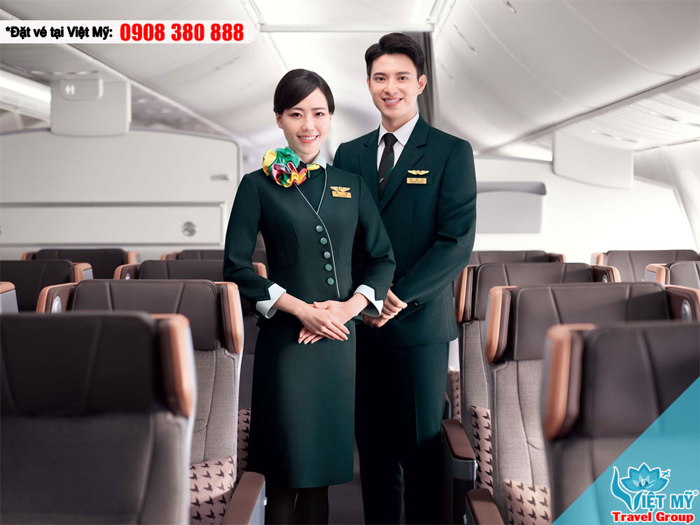 Khám phá hành trình hơn 30 năm của EVA Air cùng hành khách Việt